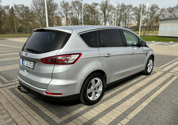 Ford S-Max cena 49900 przebieg: 235000, rok produkcji 2015 z Szczecin małe 781